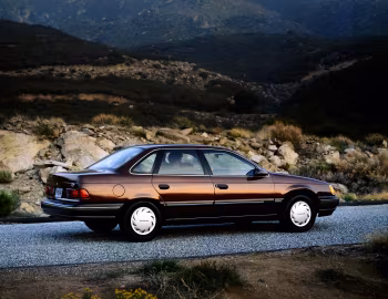 1990 Ford Taurus L Sedan (50 54D)