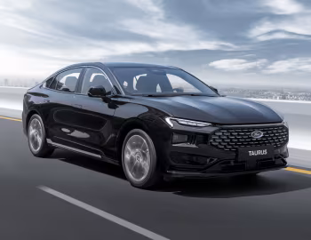 Ford Taurus Titanium [Middle East] '2022–25