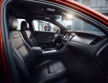 Интерьер 2013–19 Ford Taurus SHO [North America] '2012–03.2019