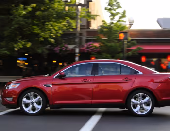2010–12 Ford Taurus SHO [North America] '06.2009–12