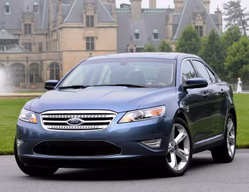 2010–12 Ford Taurus SHO [North America] '06.2009–12