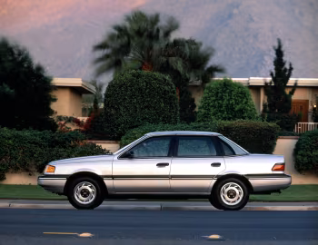 1988 Ford Tempo LX Sedan (37 54D)