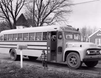 1953 Ford B-800 Thomas Conventional