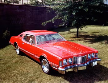 1976 Ford Thunderbird with Lipstick Red Luxury Group (65K)