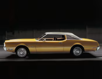 1972 Ford Thunderbird with Vinyl Roof option (65K)