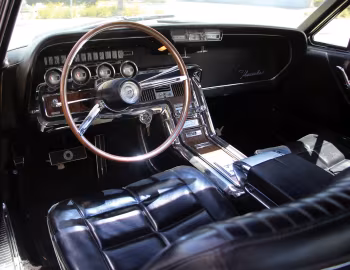 Panel frontal 1966 Ford Thunderbird Town Landau Coupe (63D)
