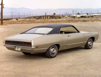 1971 Ford Torino Brougham Hardtop Coupe (65Е)