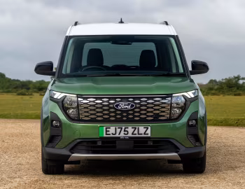 Ford E-Tourneo Courier Active [UK-spec] '2024–pr.