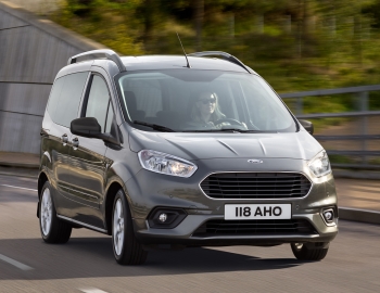 Ford Tourneo Transit Courier 2018 pr