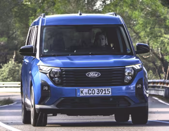 Ford Tourneo Courier Titanium [EU-spec] '2023–pr.