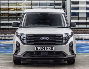 Ford Transit Courier [UK-spec] '2023–pr.