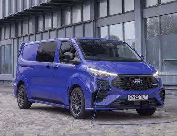Ford Transit Custom Plug-in Hybrid MS-RT Double-Cab-in-Van L2 [UK-spec] '2024–pr.