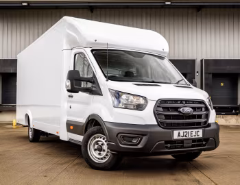 Ford Transit Low Floor Luton Van [UK-spec] '2018–pr.