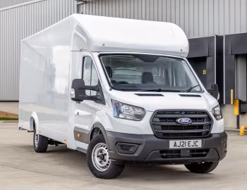 Ford Transit Low Floor Luton Van [UK-spec] '2018–pr.