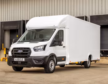 Ford Transit Low Floor Luton Van [UK-spec] '2018–pr.
