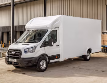 Ford Transit Low Floor Luton Van [UK-spec] '2018–pr.