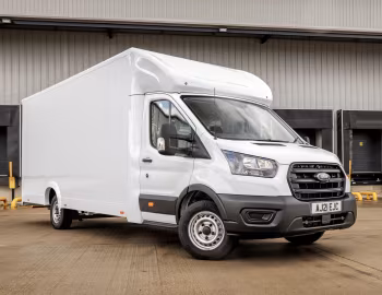 Ford Transit Low Floor Luton Van [UK-spec] '2018–pr.