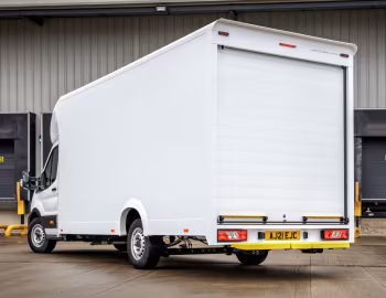 Ford Transit Low Floor Luton Van [UK-spec] '2018–pr.