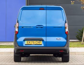 Ford E-Transit Courier [UK-spec] '2024–pr.
