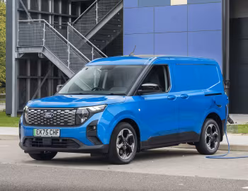 Ford E-Transit Courier [UK-spec] '2024–pr.