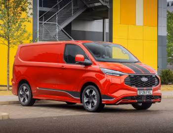Ford Transit Custom Sport Plug-in Hybrid Van [UK-spec] '2024–pr.