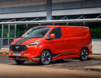 Ford Transit Custom Sport Plug-in Hybrid Van [UK-spec] '2024–pr.