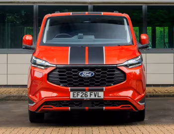 Ford Transit Custom Sport Plug-in Hybrid Van [UK-spec] '2024–pr.