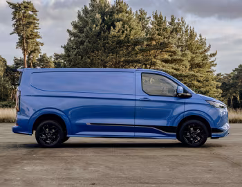 Ford E-Transit Custom Sport Van L2 [UK-spec] '2024–pr.