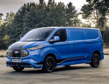 Ford E-Transit Custom Sport Van L2 [UK-spec] '2024–pr.