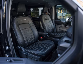 Interior Ford Transit Custom "Black Platinum" [Netherlands] '2025