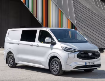 Ford Transit Custom Limited Plug-in Hybrid MultiCab L2 [EU-spec] '2024–pr.