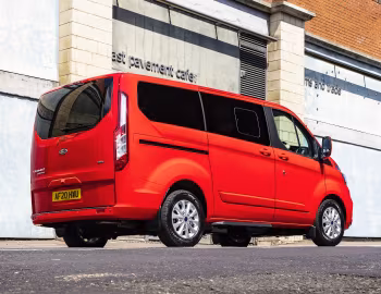 Ford Tourneo Custom PHEV [UK-spec] '2019–pr.