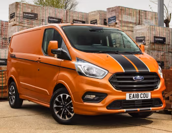 Ford Transit Custom Sport [UK-spec] '2017–pr.