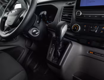Interior Ford Transit Furgão L2H3 [Latam] '2022–24