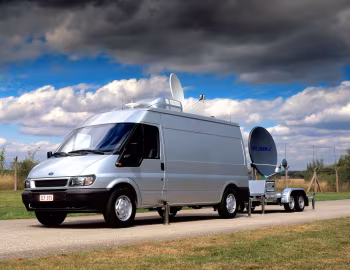 Ford Transit Mid-Roof Van '2000–06