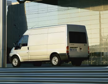 Ford Transit Mid-Roof Van '2000–06
