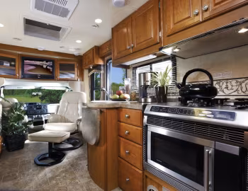 Interior Triple E Regency '2009–10