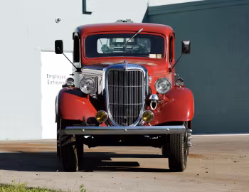 1936 Ford Model 51 Tow Truck (810)