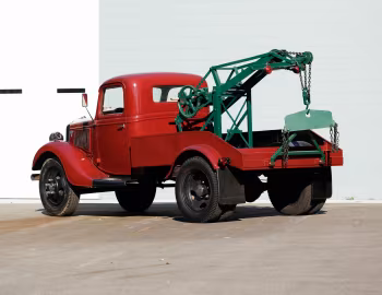 1936 Ford Model 51 Tow Truck (810)