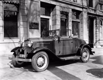 1932 Ford V8 Cabriolet (18-68)