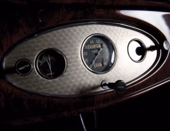 Torpedo 1932 Ford V8 Roadster (18-40)
