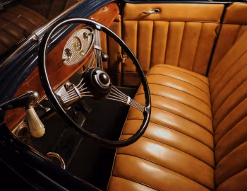Interior 1932 Ford V8 Roadster (18-40)
