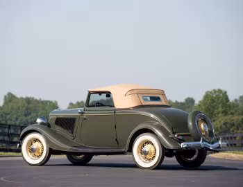 1934 Ford V8 Deluxe Cabriolet (40-760)
