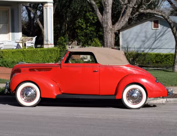 1938 Ford V8 Deluxe Convertible Coupe (81A-760A)