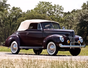 1940 Ford V8 Deluxe Convertible Coupe (01A-66)