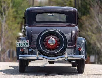 1933 Ford V8 Deluxe Coupe (40-720)