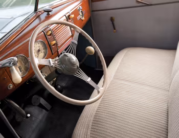 Interior 1939 Ford V8 Deluxe Fordor Sedan (91A-73B)