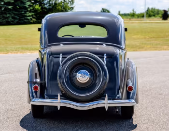 1936 Ford V8 Standard Fordor Touring Sedan