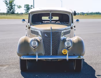 1937 Ford V8 Deluxe Phaeton (78-750)