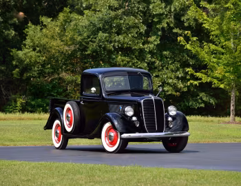 1937 Ford V8 Deluxe Pickup (77-830)